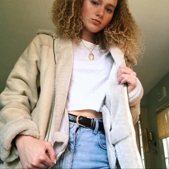 curleyclaire18